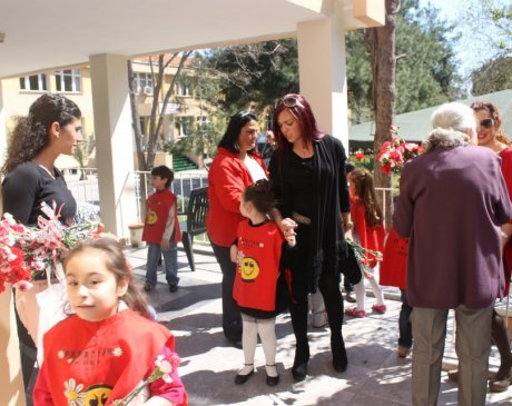 Yaşlılar Haftası & Papatyalar Huzurevi Ziyaretinde